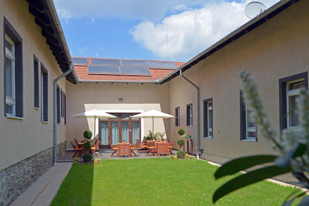 Garda Hotel Szombathely Exterior foto